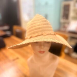 Island Beach sun hat in GUC